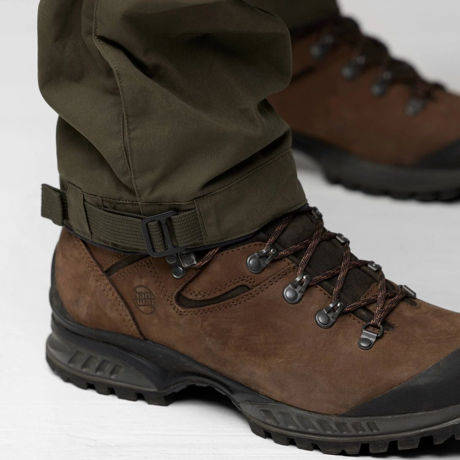 Drev Hybrid Trousers M - Image 11